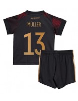 Německo Thomas Muller #13 Venkovní dres pro děti MS 2022 Krátký Rukáv (+ trenýrky)